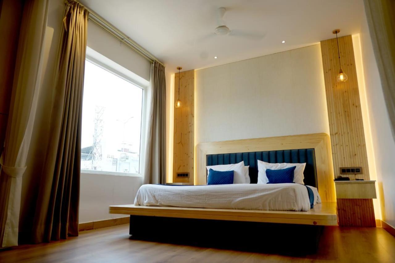 Hotel King'S Way Amritsar Værelse billede